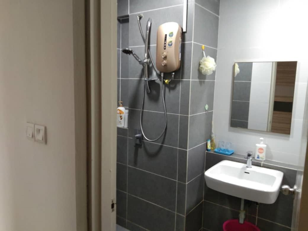 Pintarman Family Suites @ Miri Times Square ภายนอก รูปภาพ